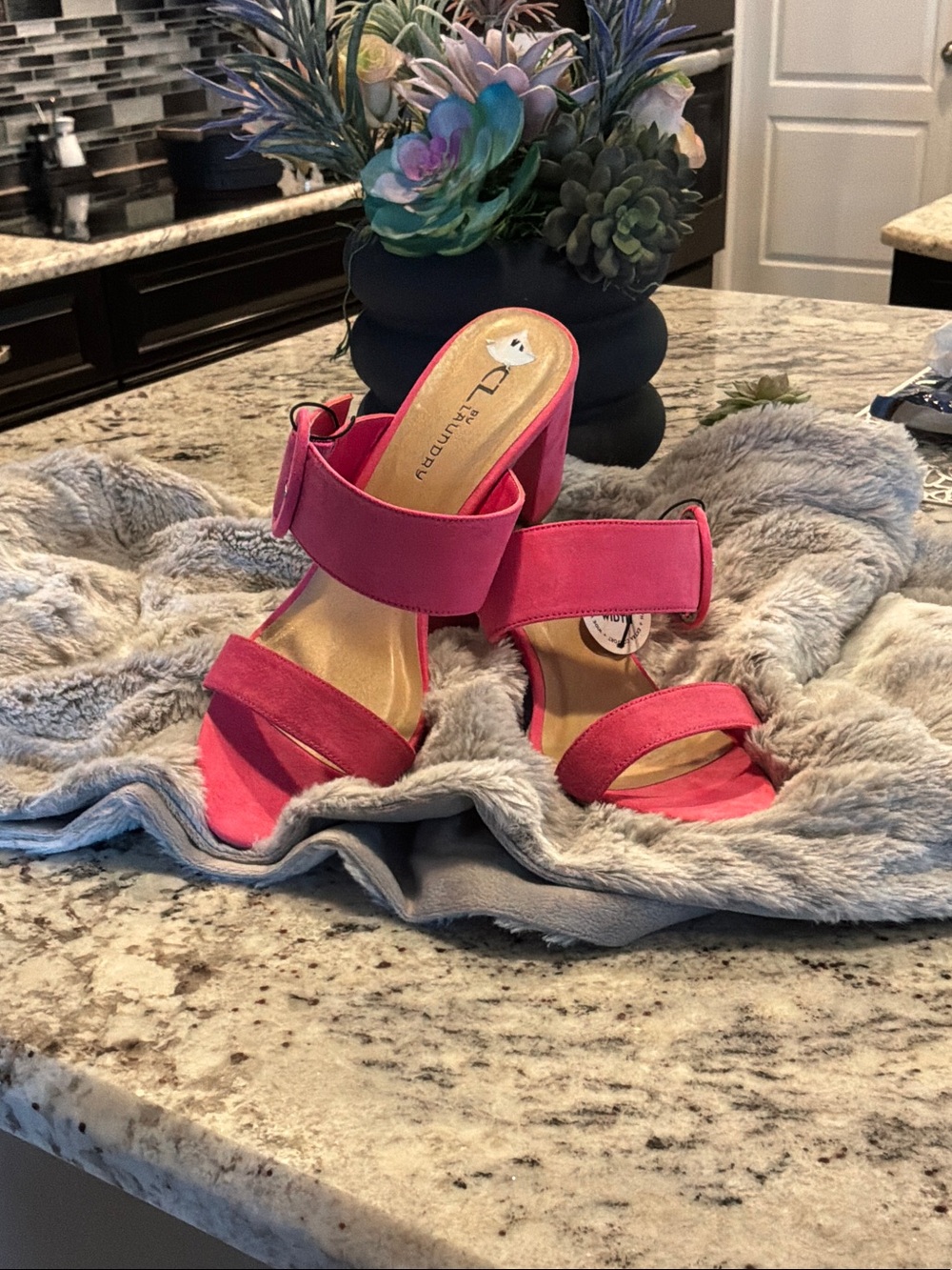 L'ATISTE Hot Pink Suede Block Heel Sandals